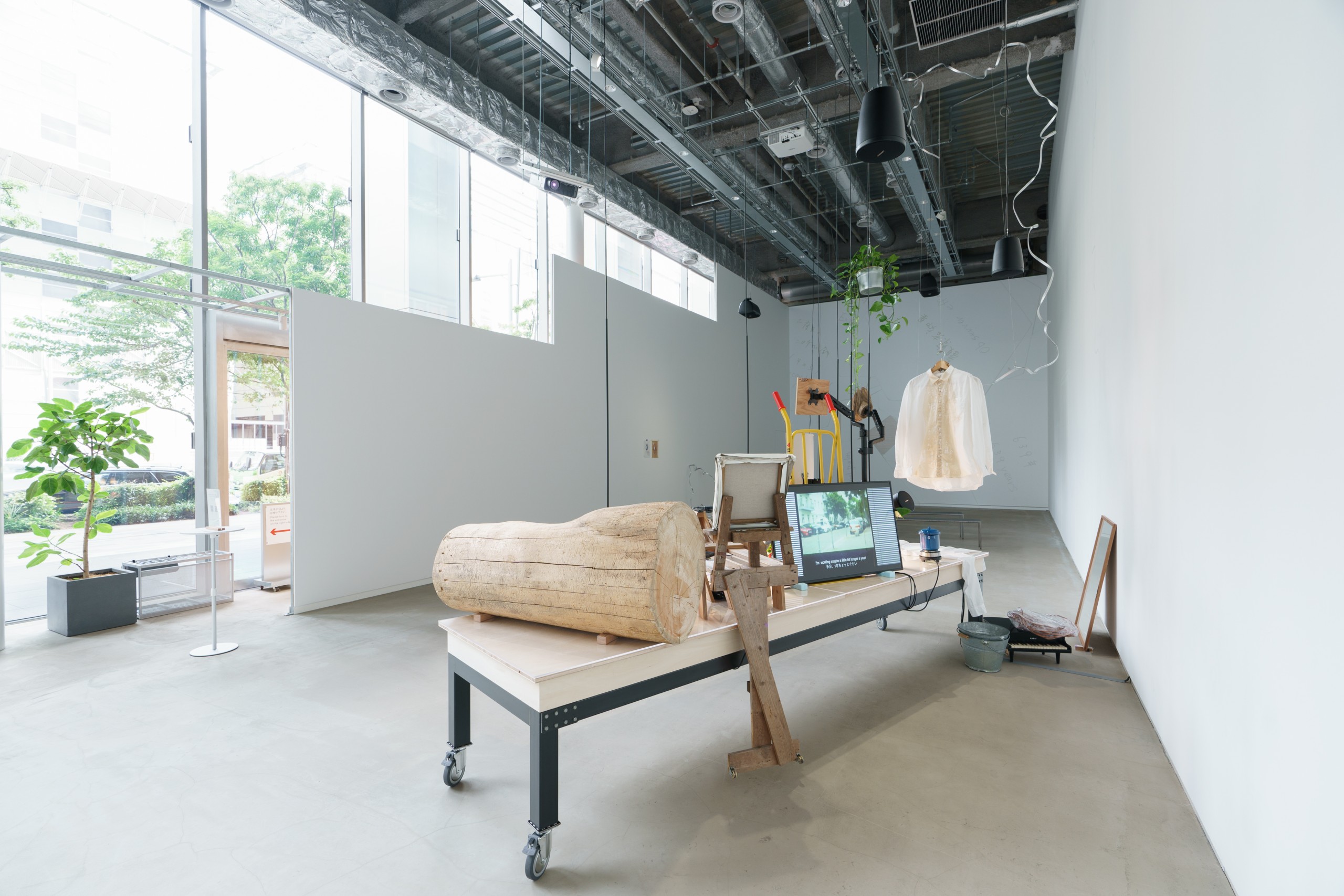 雨宮庸介個展「雨宮宮雨と以」会場風景