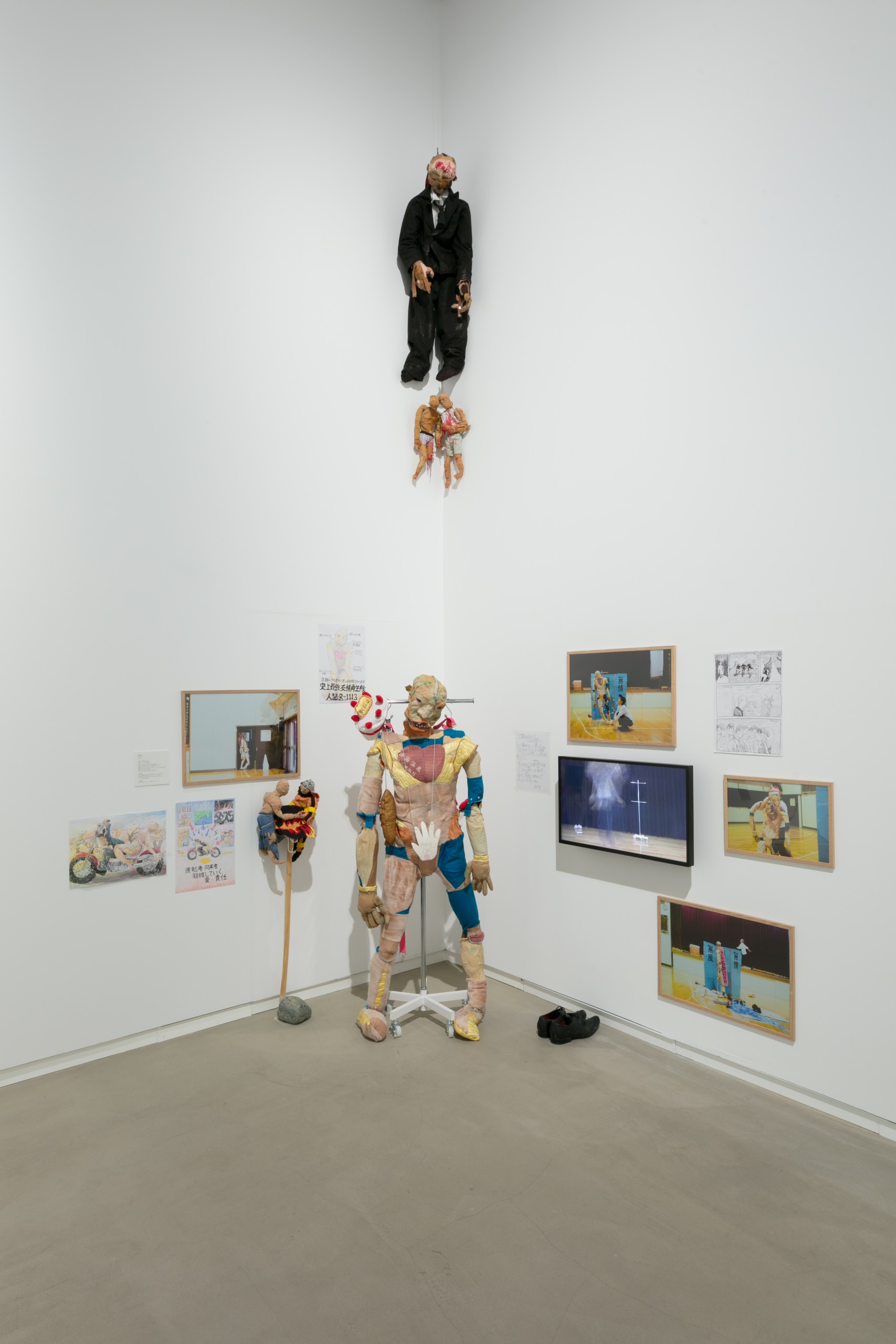 (147) バグスクール：うごかしてみる！: 平手さんによる展示