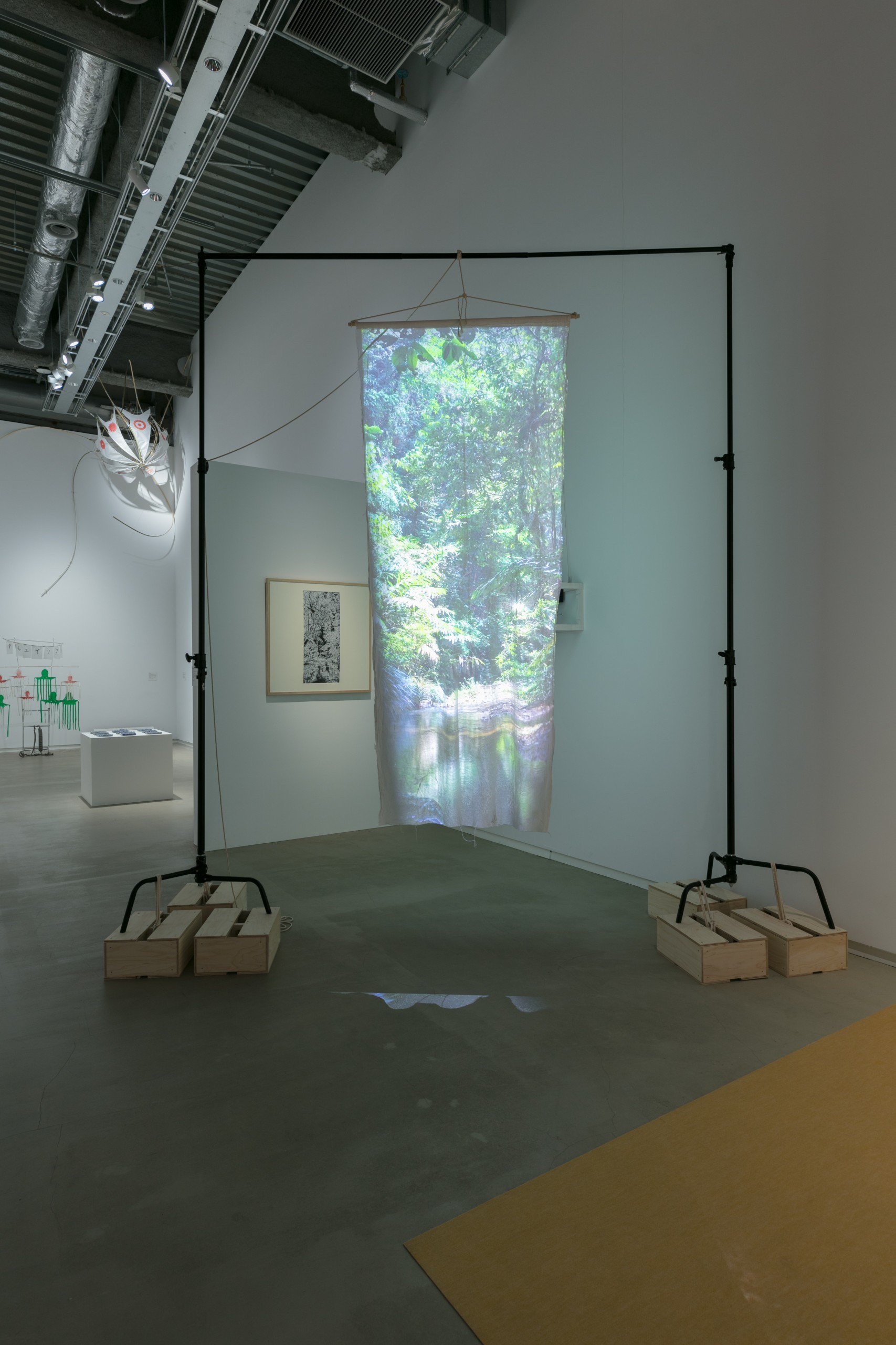 (157) バグスクール：うごかしてみる！: 前田 耕平さんによる展示《Good River/Sungai Bagus》