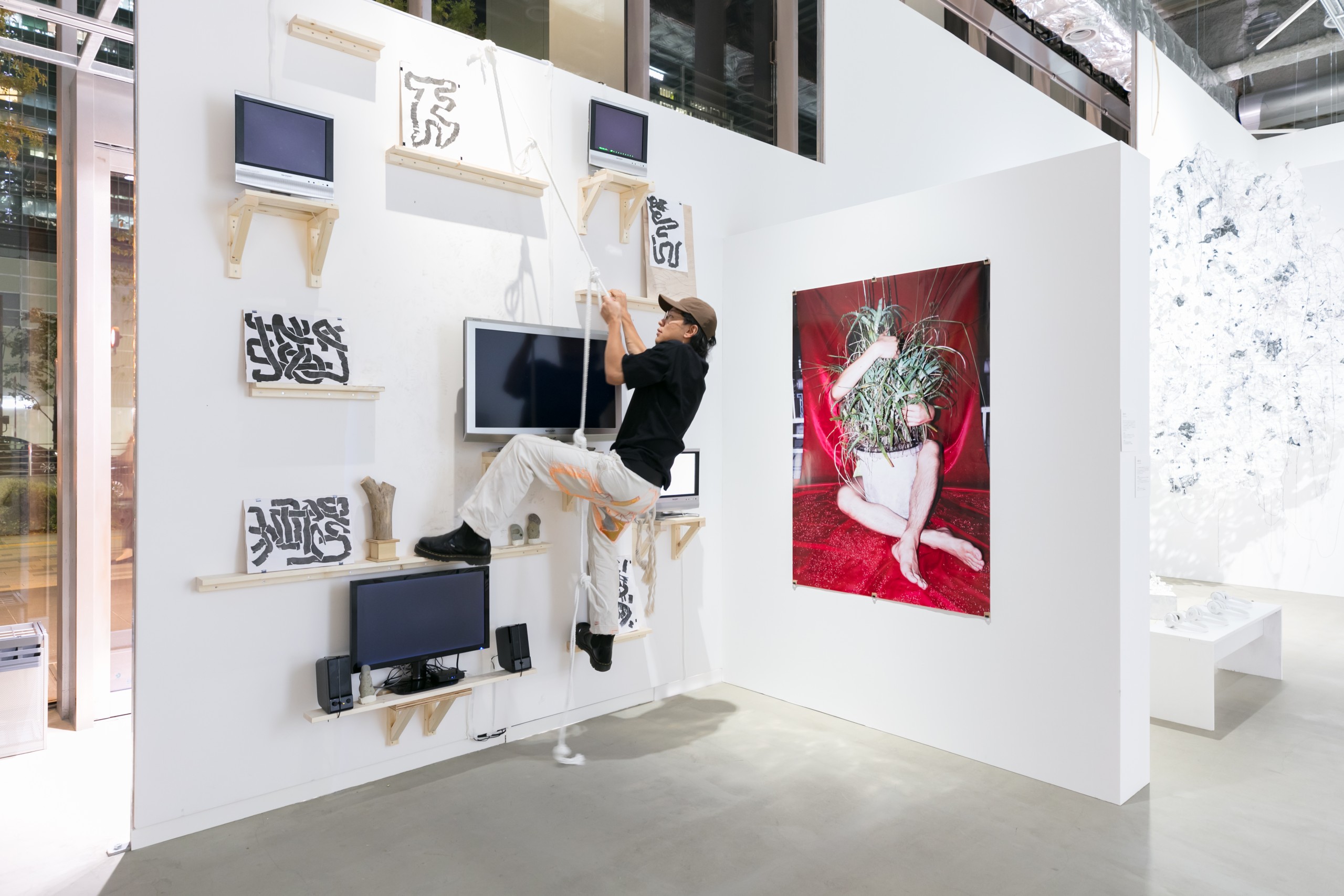 (10) バグスクール：うごかしてみる！: 光岡幸一さんによる展示 2
