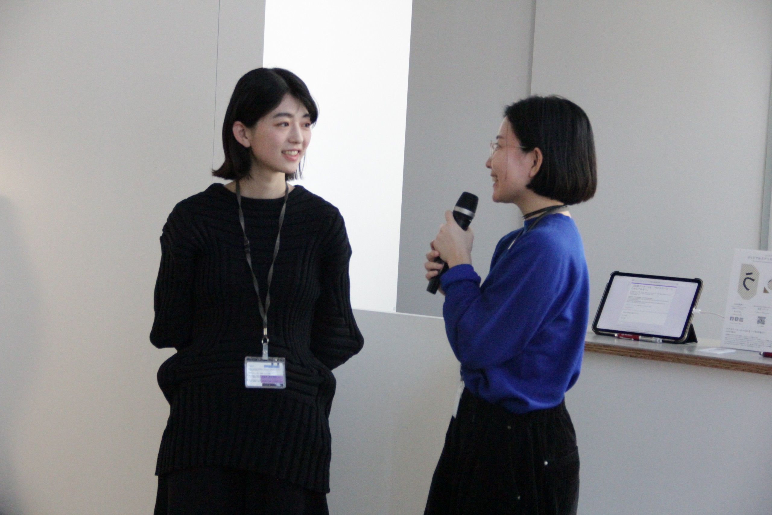 藤瀬朱里「解体と構築のドローイング」ワークショップ風景　藤瀬朱里　池田佳穂