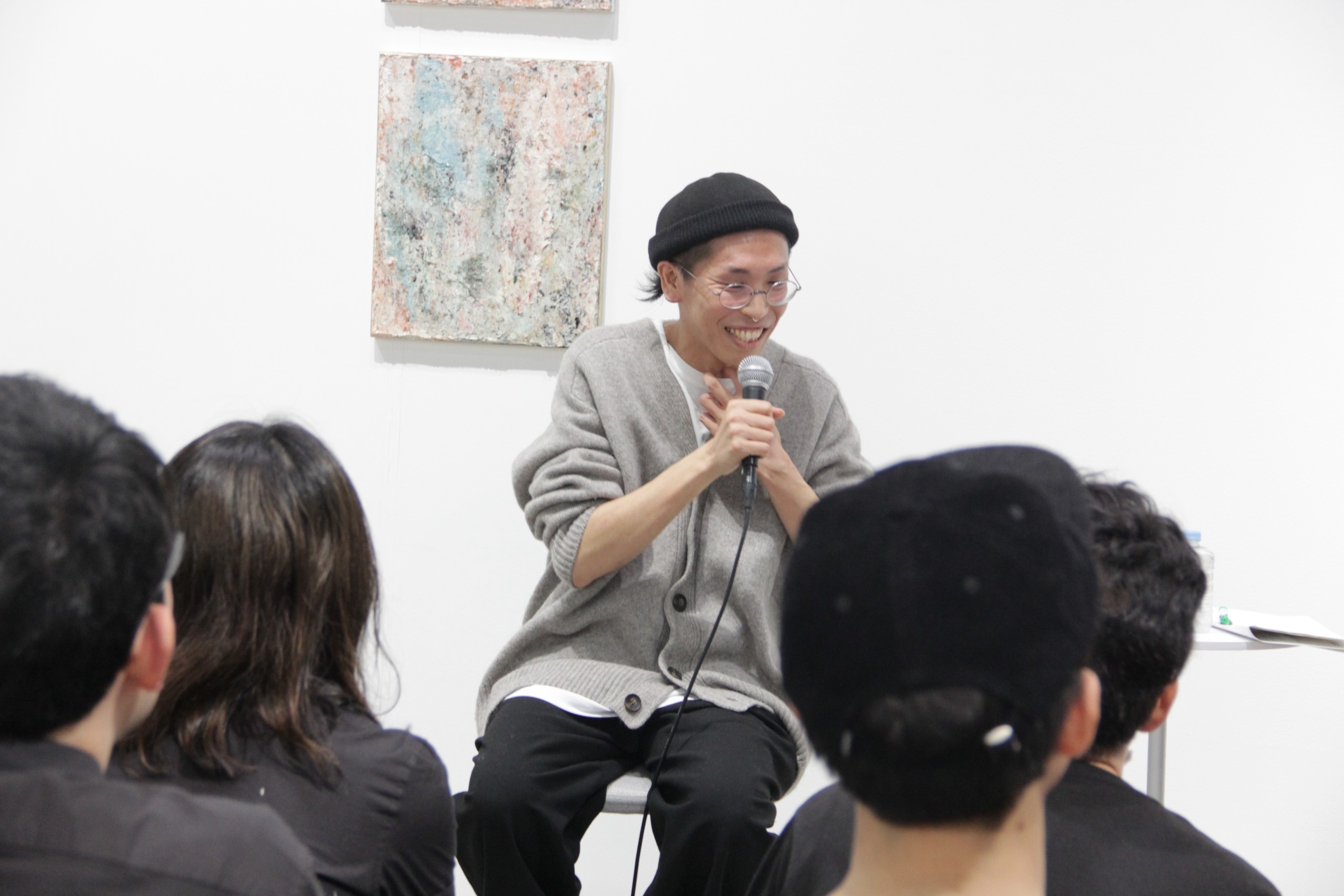 千賀健史個展「まず、自分でやってみる」中村史子×千賀健史　関連トークイベント風景　千賀健史