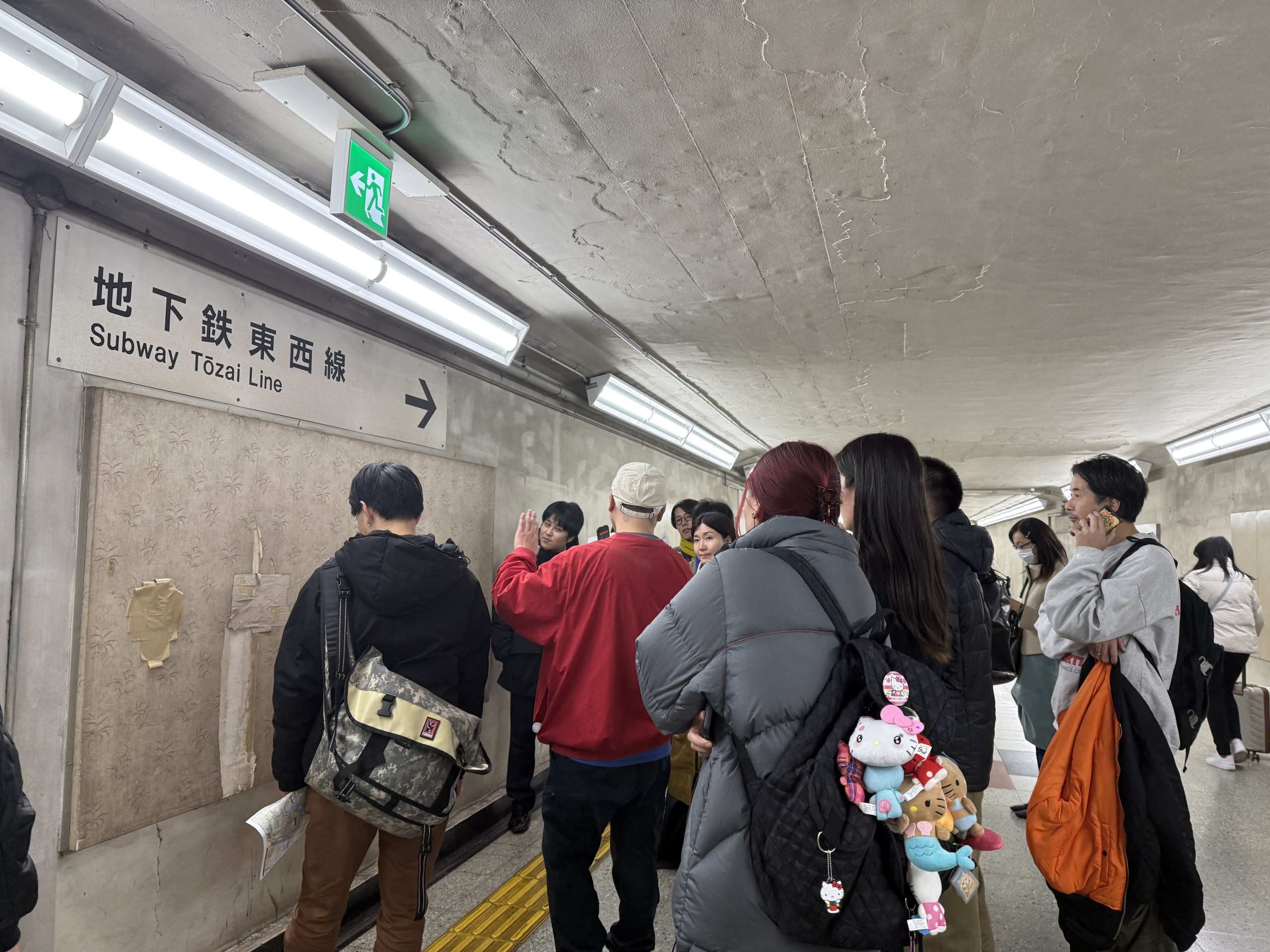 トモ都市美術館(トモトシ)「東京駅地下の全てのアートピースを巡ってみる」ワークショップ風景