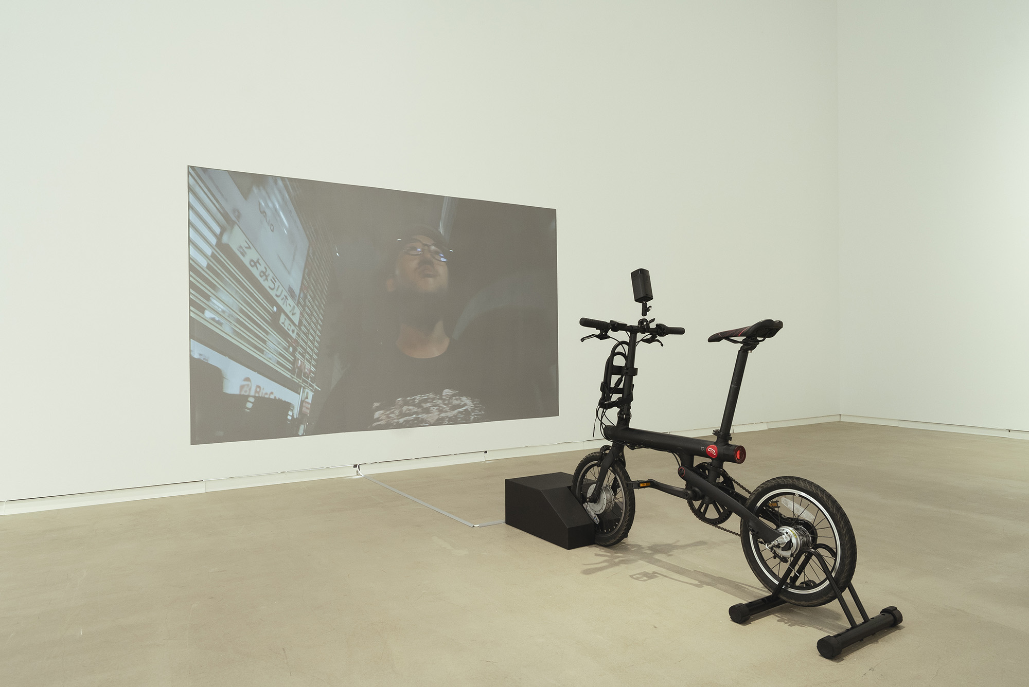 第2回バグ展 会場風景写真（志村翔太）