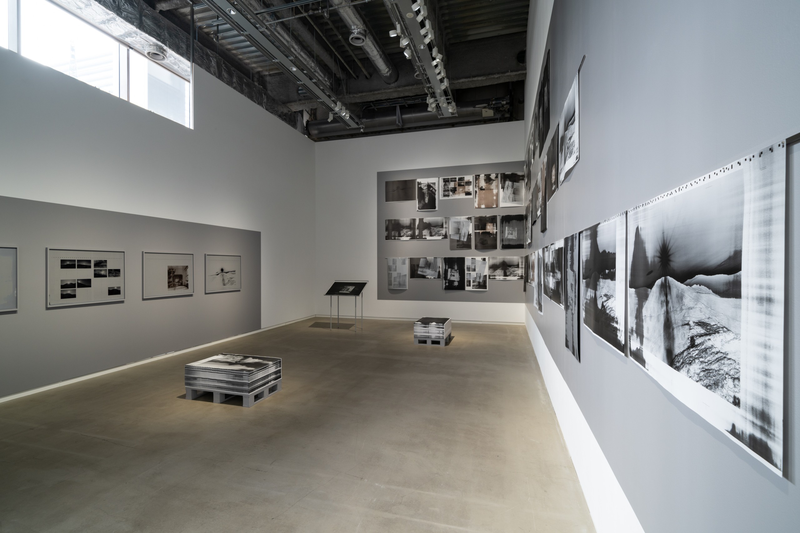 吉田志穂個展「印刷と幽霊」展示風景