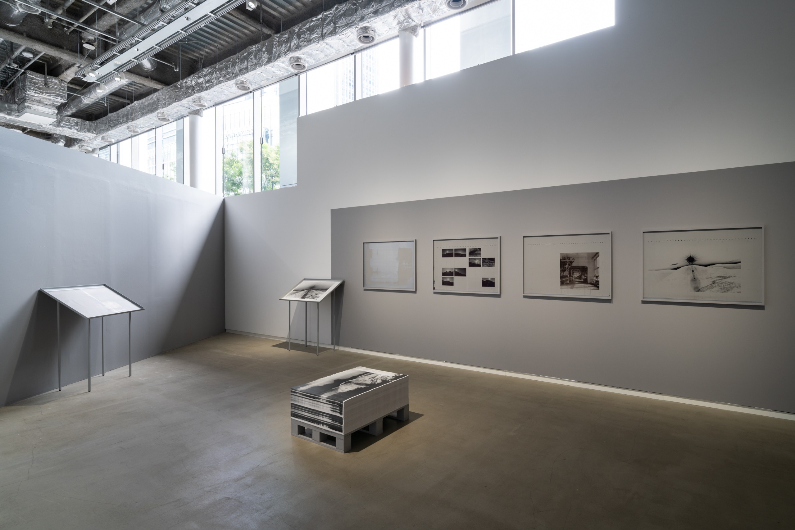 吉田志穂個展「印刷と幽霊」展示風景