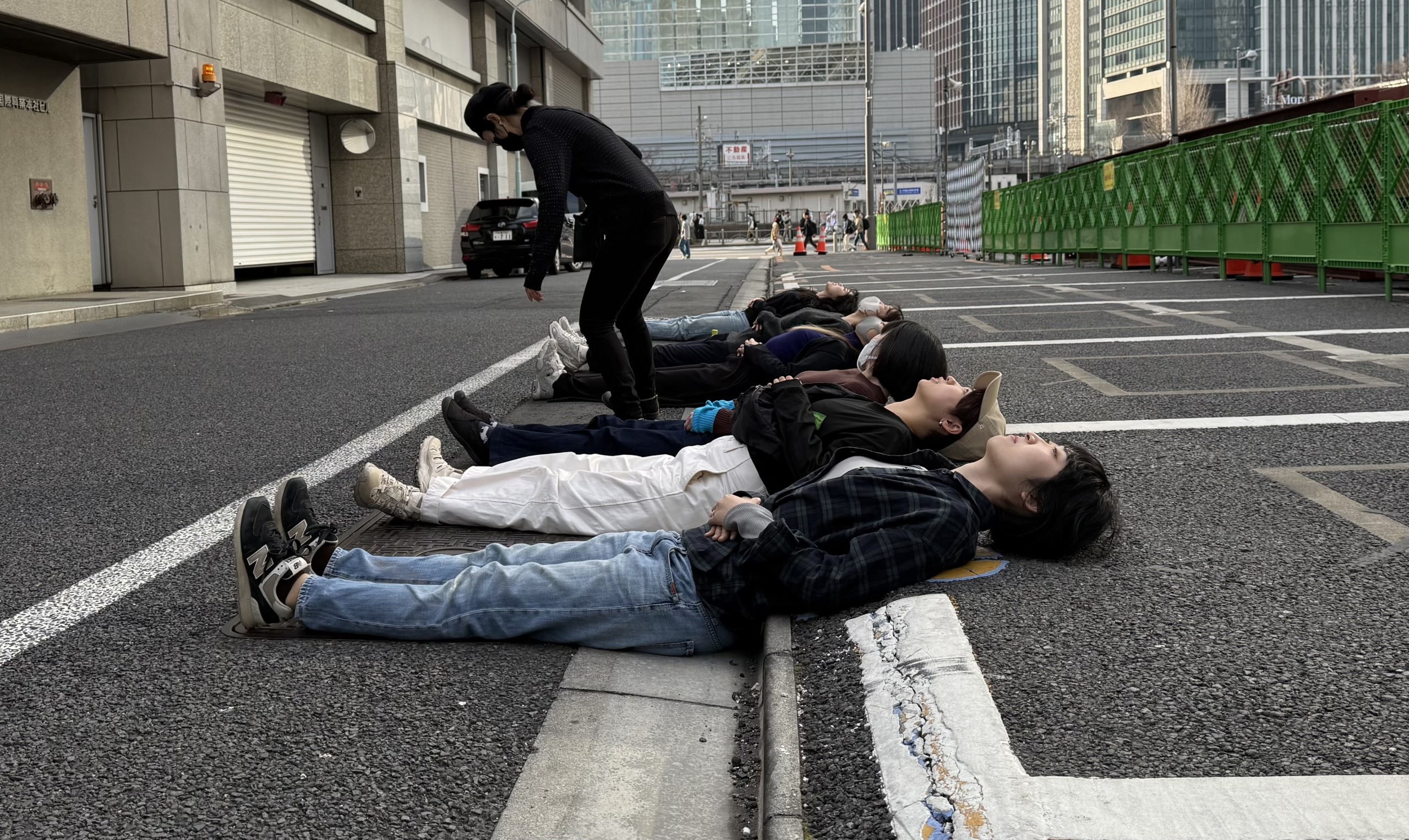 向井ひかり「ザ・ネイムズ・オン・ザ・ビーチ」関連ワークショップ風景